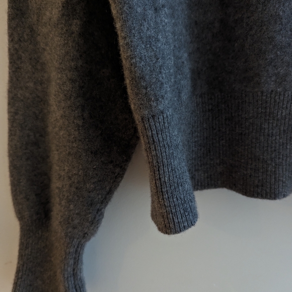 Aritzia grey merino turtleneck - Picture 3 of 4